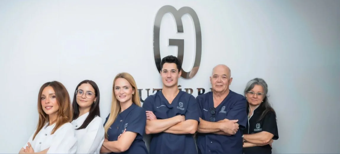 Gutiérrez Odontólogos: equipo de gutiérrez odontólogos